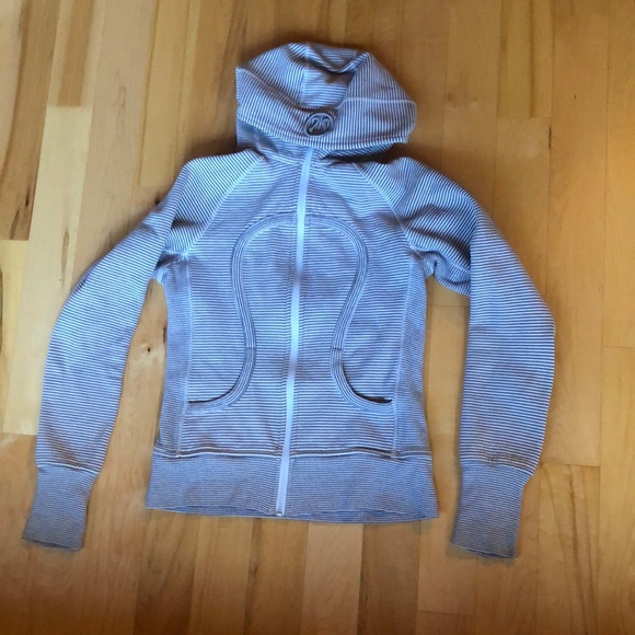 Classic Lululemon Scuba Hoodie - Picture 2 of 6